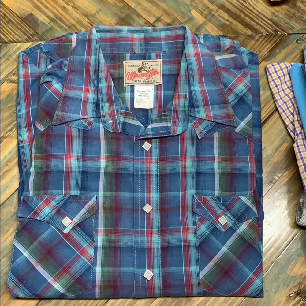 Wrangler pearl snap long sleeve shirt. XXL